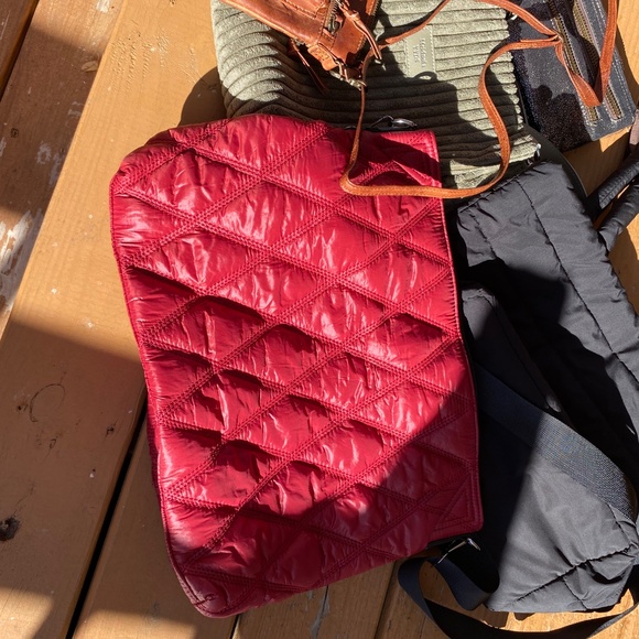 Lot of purses/totes - Picture 3 of 6
